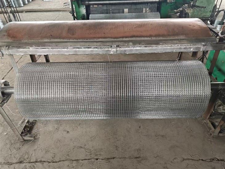 Perimeter Fence Through Woods suppliers